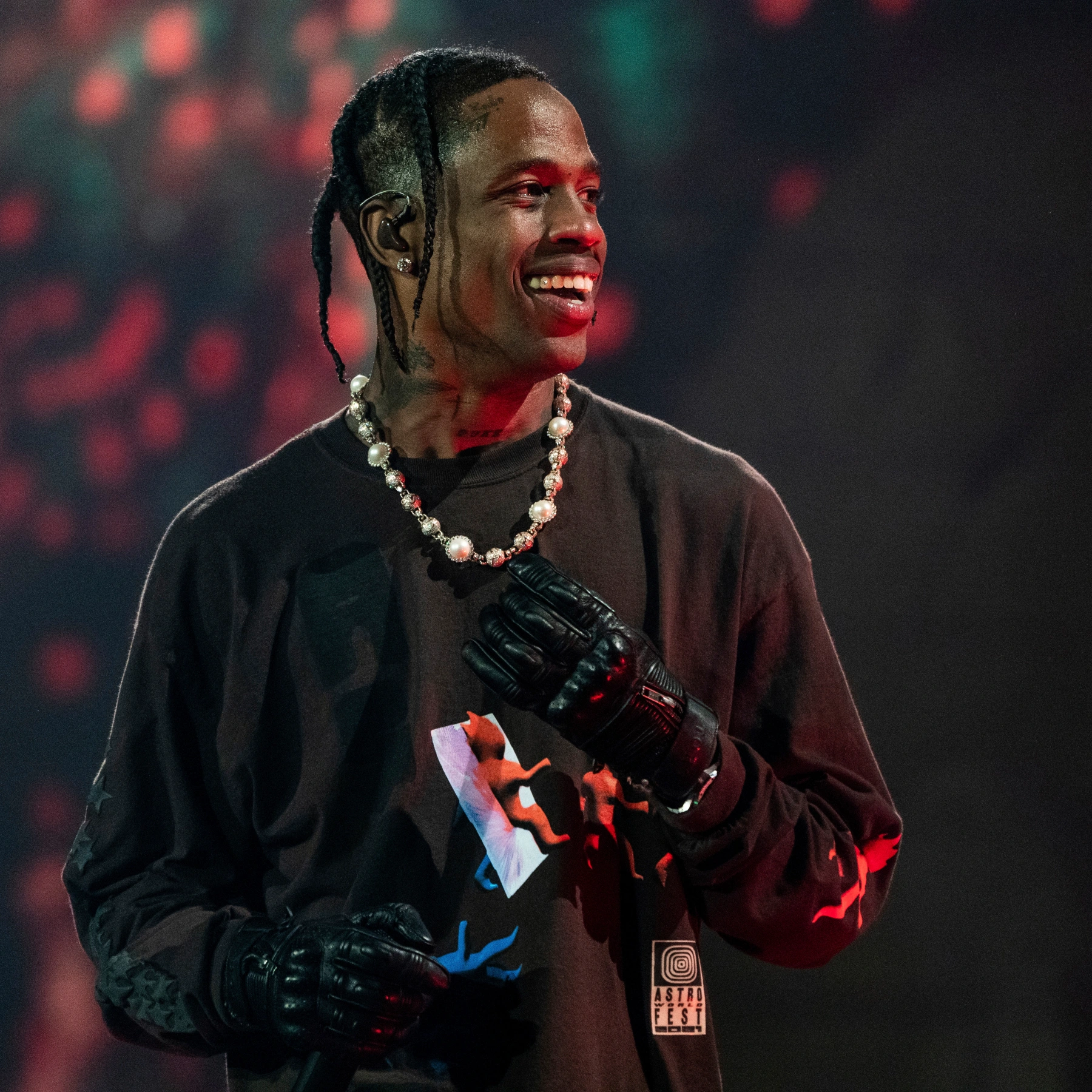 Travis Scott Net Worth: Navigating Adversity in The Spotlight, From Astroworld Tragedy to Ongoing Musical Eminence